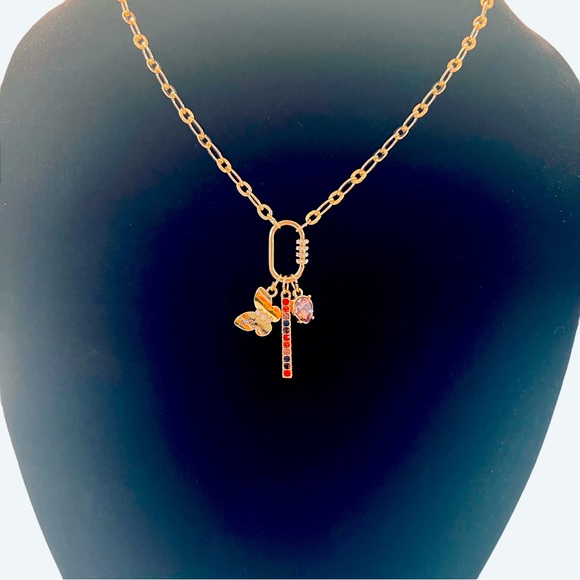 New Juicy Couture Charm Butterfly Gold Statement Necklace - Picture 3 of 7